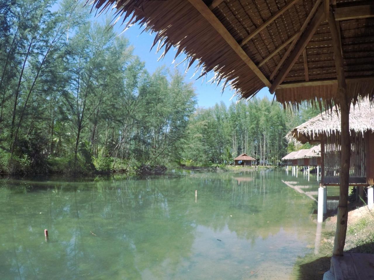 Sea Rounding Hotel Ko Phra Thong Bagian luar foto